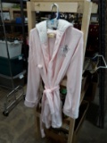 Bobbie Brooks l/xl Queen Robe