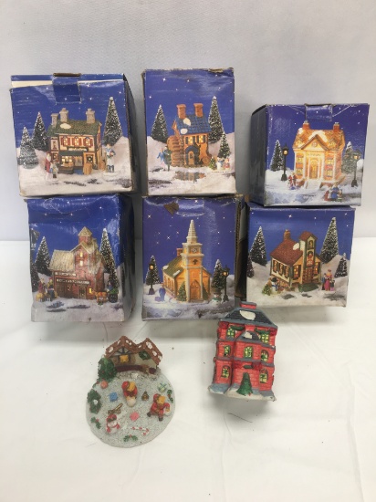 Box Lot/Christmas Village Pieces