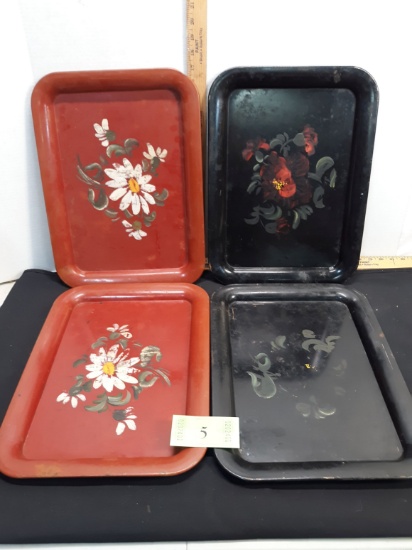 Vintage serving trays, 2 red, 2 black