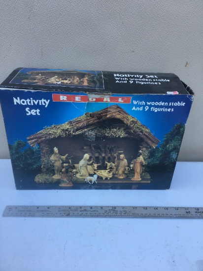 Regal Nativity Set