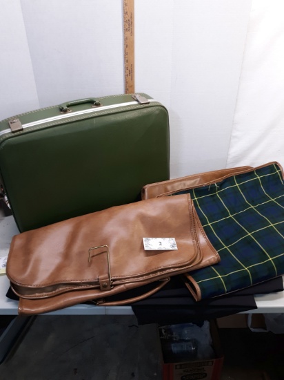 Hard case green suitcase, 2 garment bags
