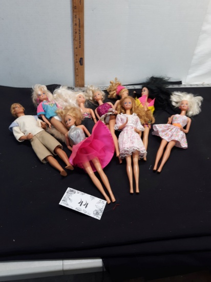 Vintage Barbie and Ken Lot, Qty: 9