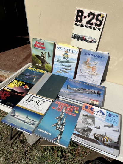 Box Lot/Aviation Books