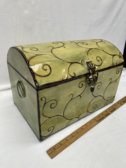 Distressed Green Metal Chest/Décor Box