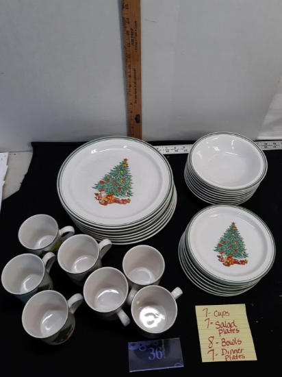 Christmas dishes lot