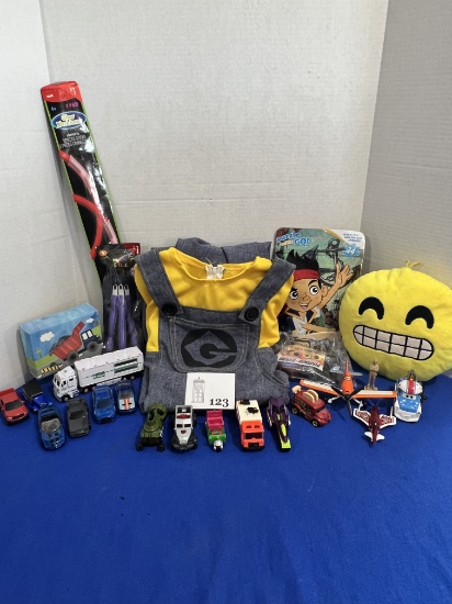 Toy lot - Toy cars, Hess Truck, Minion costume, night light, puzzle, glow sticks