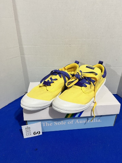 New Volley International Shoes womens size 11