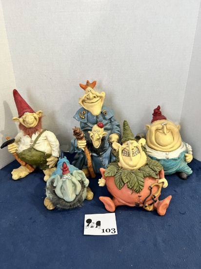 Unique statues lot