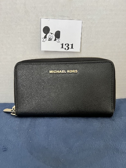 Michael Kors Wallet - real