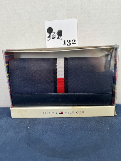 Tommy Hilfiger wallet - new