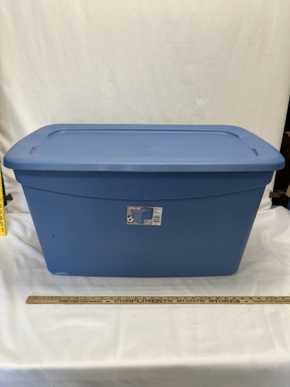 STERILITE Large 30 Gallon Lidded Tote (Local Pick Up Only)