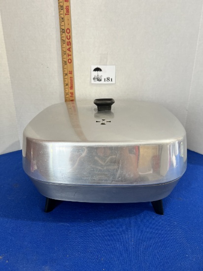 GE Electric Skillet w/ power cord - works