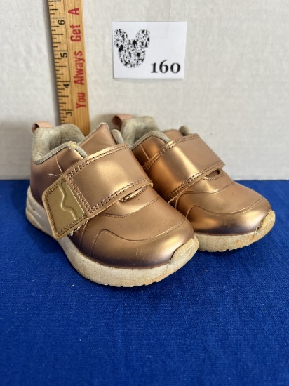 Cat & Jacks Toddler Golden Sneakers, size 6