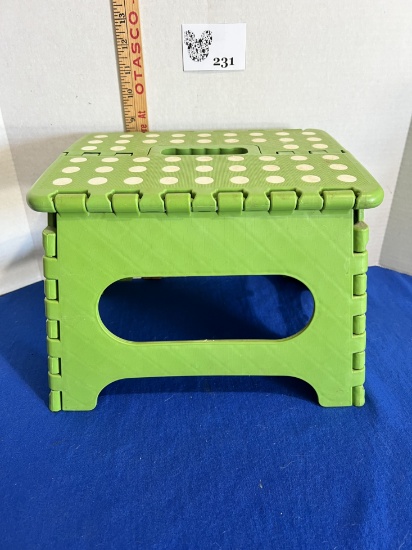 Plastic Folding Stool w/ Non-Slip Dots