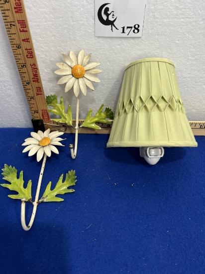 Light Green Lamp Shade Night Light w/ Cast Iron Daisy Coat Hangers