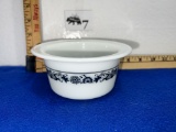 Vtg Pyrex 75 Old Town Blue Margarine Tub