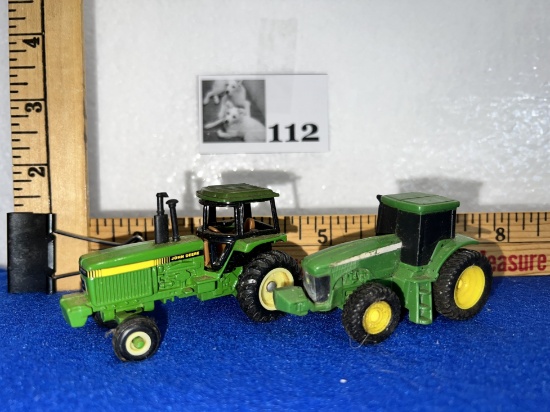 John Deere Farm toy lot