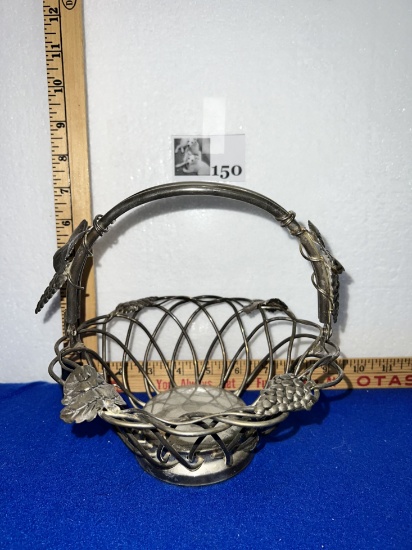 Vtg Godinger Silver Plated Wire Basket Grape & Leaf Design 7.5" tall