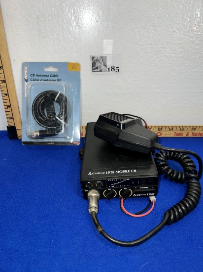 CB Radio w/ Microphone - functionality unknown