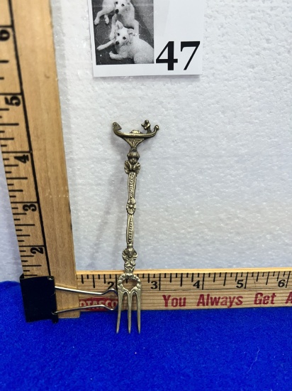 Vtg Italy Figural Handle Silver Plated Pickle Fork
