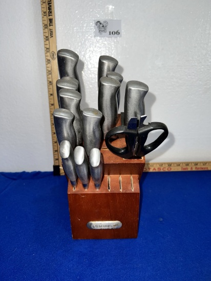 Farberware Edgekeeper Forged Stainless Steel Knife Block Set with Built-In Sharpener