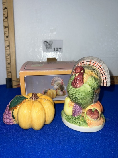 Thanksgiving Banquet Figural Salt & Pepper Set - new