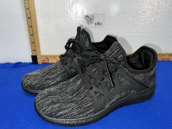 Lightweight Gym Athletic Jogging Shoes Size 42 - new