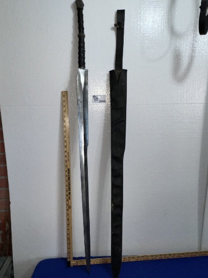 Samurai Style Sword w/ Leather Case