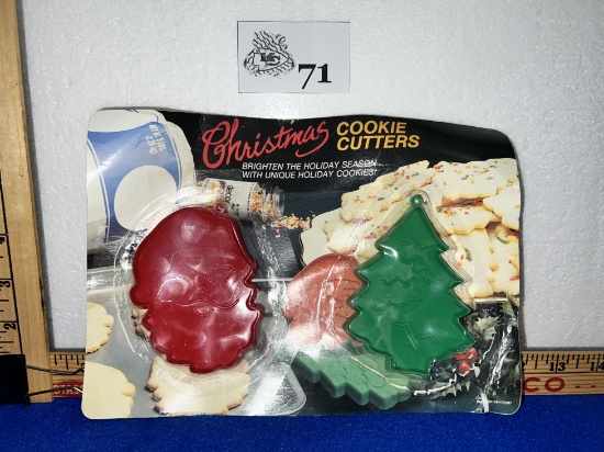 Vtg Christmas Cookie Cutters