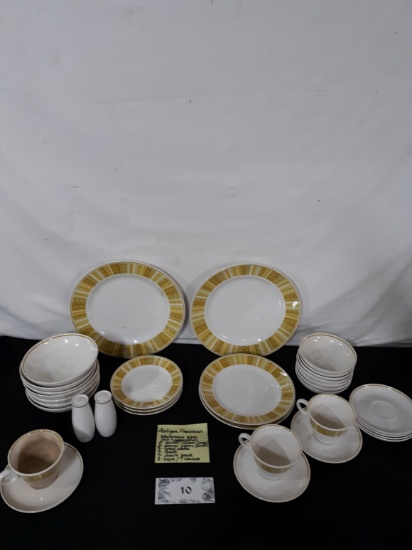 Whitestone Ware Antigua Franciscan, 33 pcs, small chip on pepper