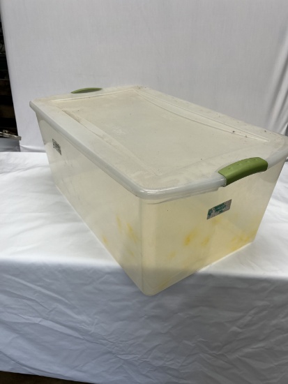 Large Sterilite Locking Lid Storage Tote (Local Pick Up Only)