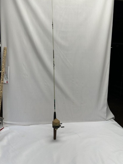 Vintage ZEBCO 404 Rod n Reel