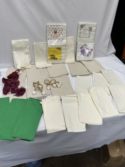 Box Lot/Vintage Linen Napkins, Napkin Rings, ETC