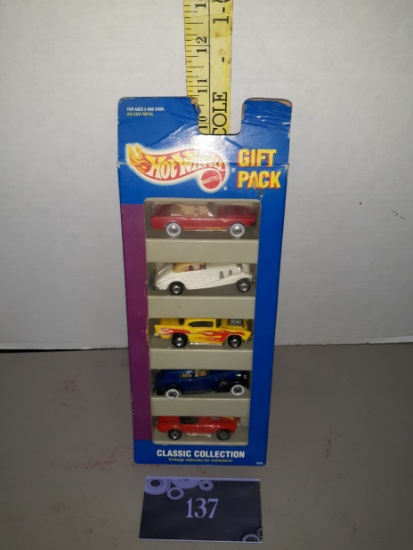 Hot Wheels Classic Collections Gift Pack, Unopened