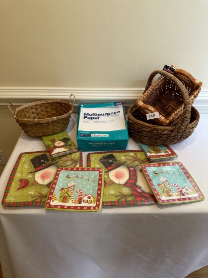 Box Lot/Décor Baskets, Printer Paper, Holiday Plates, Napkins, ETC