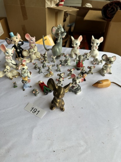 Box Lot/Small Mice Figures (Some Japan)