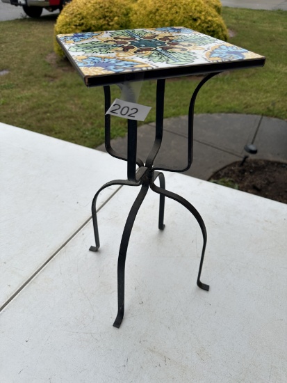Approx 18 Inch Tall Metal Planter Stand