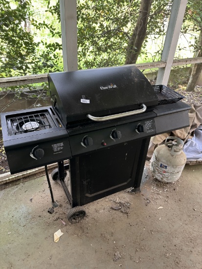 Nice Char Broil Propane Grill with Cover (Local Pick Up Only)