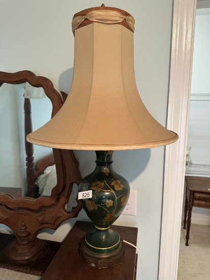 Vintage Décor Floral Pattern Table Lamp (Local Pick Up Only)