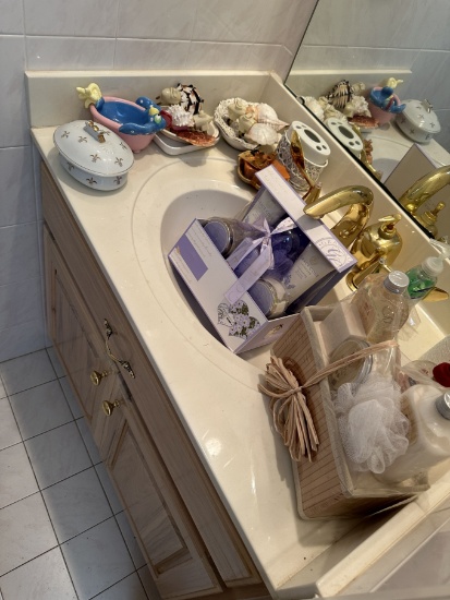 Box Lot/Stuff In Bathroom