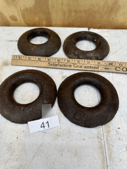 Vintage Cast Iron Quoits Ring Toss Game