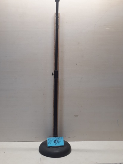 Cast Iron Wreath Holder, adjustable