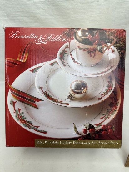 Poinsettia & Ribbons 16 Piece Porcelain Holiday Dinnerware Set/Service for 4