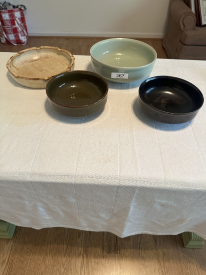 Box Lot/Décor Pottery