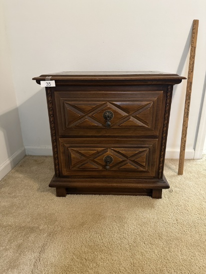 Nice Young Hinkle Furniture Country Spanish Nightstand (Local Pick Up Only)