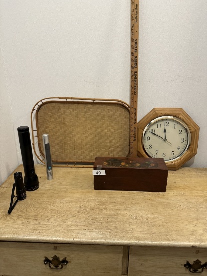 Box Lot/Flashlights, Clock, ETC