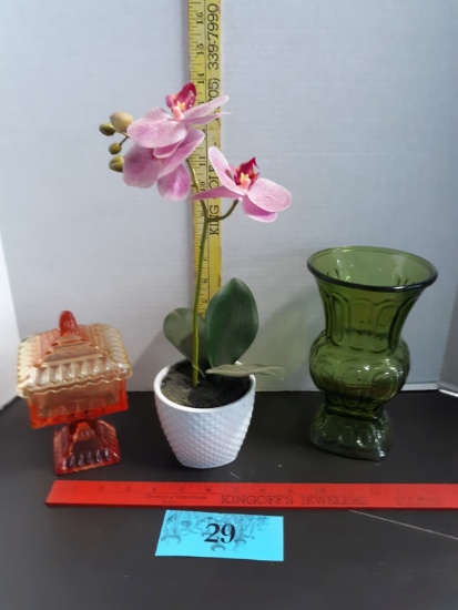 Vintage Amberina Candy Dish, Green Glass Royal Vase, Orchid