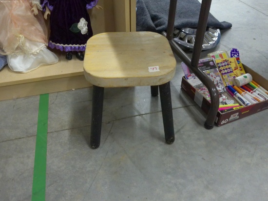 wood stool, 4 leg 11in tall