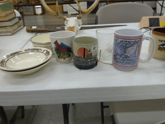 dishes, mixed lot includes mugs, two vintage american made bowls and a enamel floral bowl