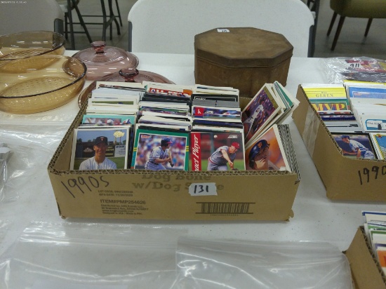 1990s baseball cards, large mixed lot of baseball cards most appear to be in great shape